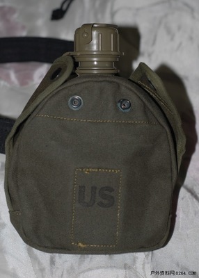 防毒面具的得力助手 美军防生化水壶深度解析