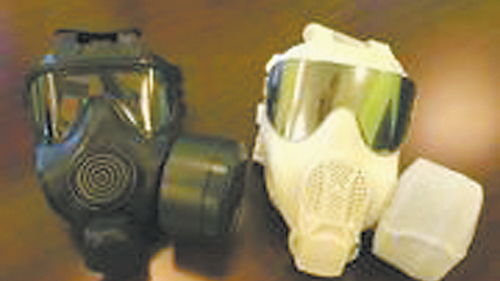 俄罗斯PMK-4防毒面具 为近视用户设计的全能防护装备